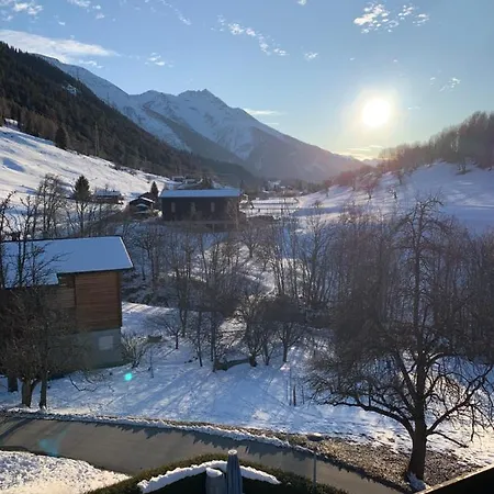 Haus Muehlebach Hotell